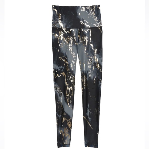 Old Navy Powersoft Extra High Waisted Leggings - Picture 3 of 8